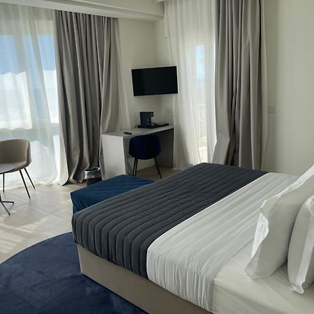 Hotel Petit Palais ヴェネツィア・リド島 エクステリア 写真